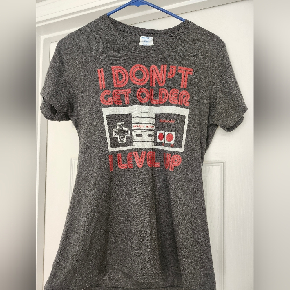 NWOT Nintendo I Don't Get Older I Level Up Tee Ladies M
